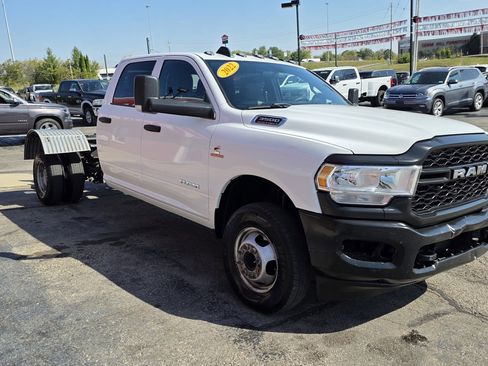 Used 2022 RAM 3500 Tradesman w/ Max Tow Package image 3