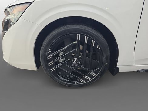 New 2026 Nissan Sentra SR image 9