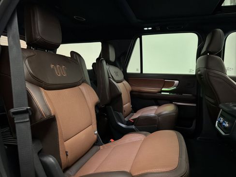 Used 2025 Ford Expedition King Ranch AWD/4WD image 30