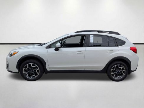 Used 2017 Subaru Crosstrek 2.0i Premium w/ Moonroof Package AWD/4WD image 7