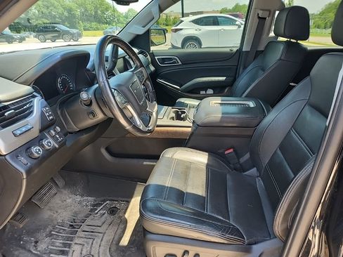Used 2018 GMC Yukon Denali w/ Denali Ultimate Package AWD/4WD image 22