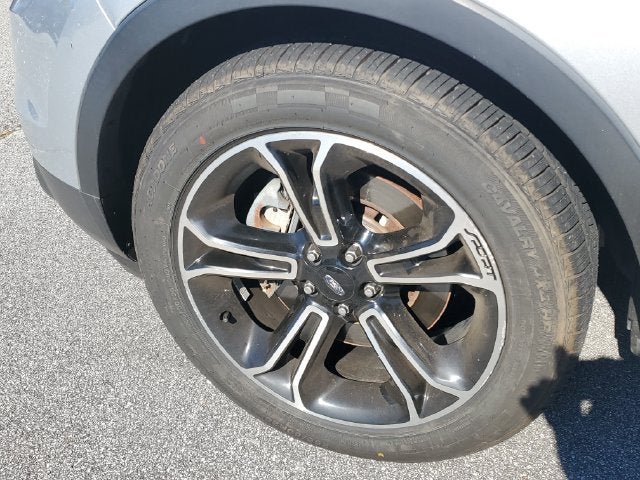 Used 2015 Ford Explorer Sport w/ Equipment Group 401A AWD/4WD image 8
