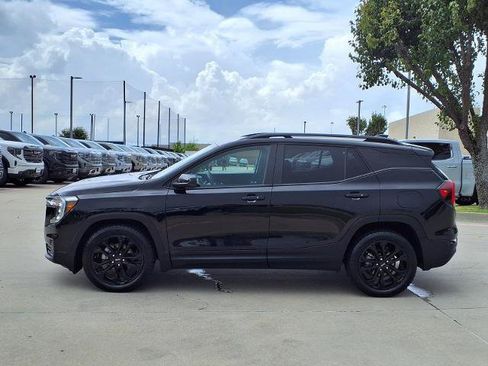 Used 2022 GMC Terrain SLE w/ Driver Convenience Package FWD image 26