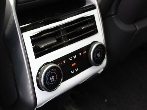 New 2025 Land Rover Range Rover SE image 21