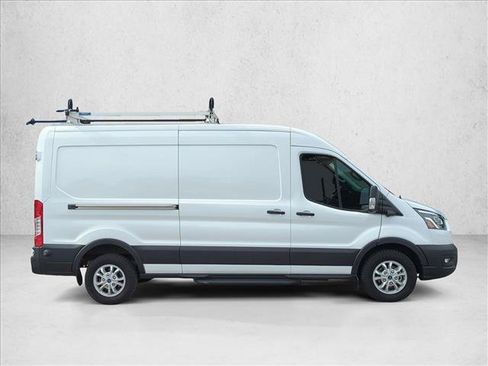 Used 2023 Ford E-Transit Medium Roof RWD image 4