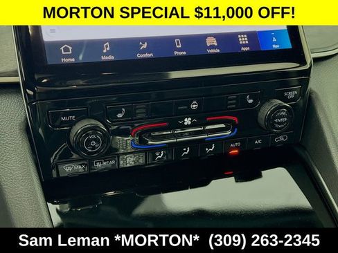 New 2025 Jeep Grand Cherokee Limited w/ Black Appearance Package image 16