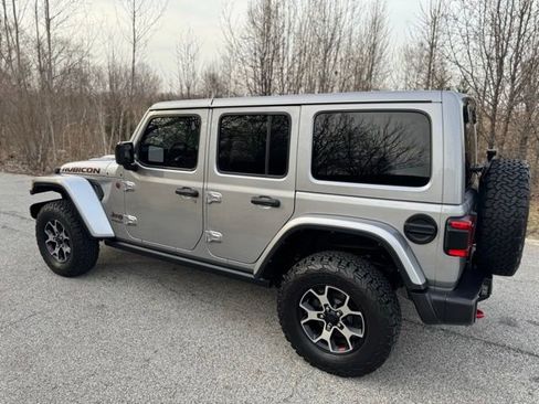 Used 2021 Jeep Wrangler Unlimited Rubicon AWD/4WD image 8
