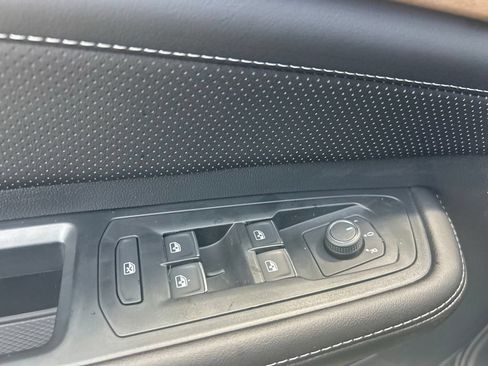 New 2026 Volkswagen Atlas SE FWD image 49
