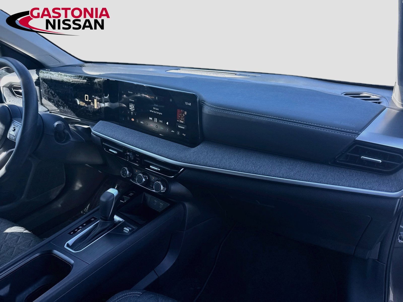 Used 2025 Nissan Kicks SV FWD image 36