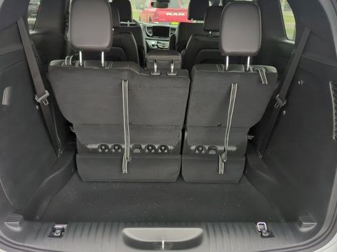 New 2026 Chrysler Pacifica Select FWD image 41