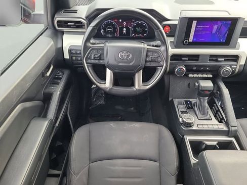 Used 2024 Toyota Tacoma TRD Off-Road AWD/4WD image 10