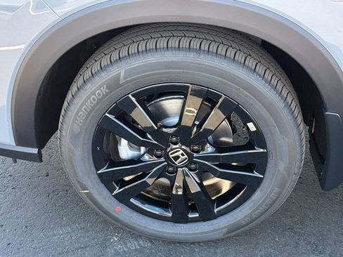 New 2026 Honda HR-V Sport image 9