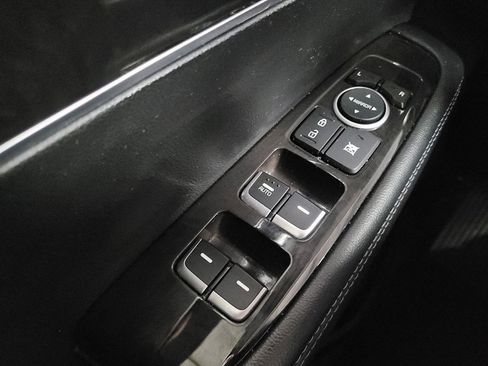 Used 2018 Kia Sorento FWD image 27