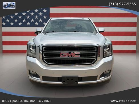 Used 2016 GMC Yukon XL SLT w/ Open Road Package RWD image 3