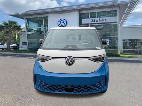 New 2025 Volkswagen ID. Buzz Pro S Plus image 9