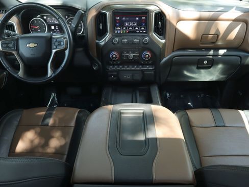 Used 2022 Chevrolet Silverado 3500 High Country AWD/4WD image 7