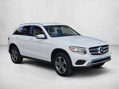 Used 2019 Mercedes-Benz GLC 300 image 3