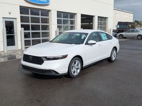 New 2026 Honda Accord LX image 9