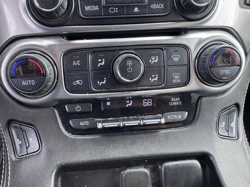 Used 2020 Chevrolet Tahoe LT RWD image 18