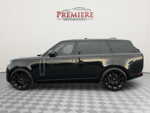 Used 2025 Land Rover Range Rover Long Wheelbase Autobiography AWD/4WD image 4