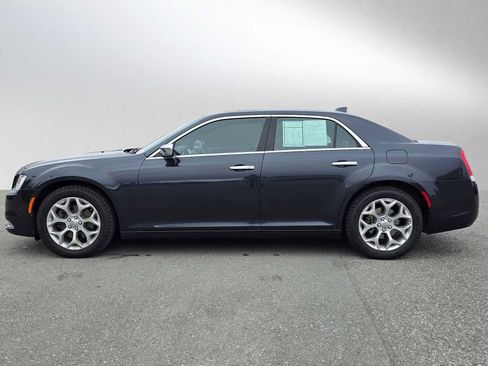 Used 2017 Chrysler 300 C Platinum w/ Safetytec Plus Group AWD/4WD image 6