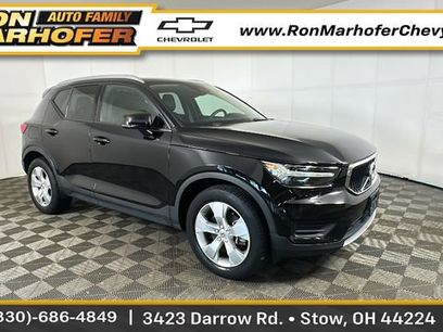 Used 2022 Volvo XC40 T5 Momentum
