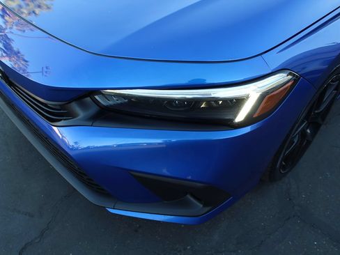 Used 2023 Honda Civic Sport image 10
