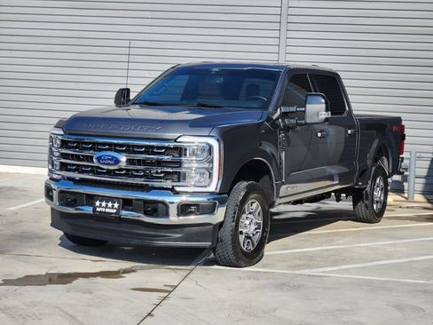 Used 2025 Ford F250 Lariat w/ FX4 Off-Road Package AWD/4WD image 4