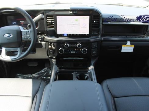 New 2026 Ford F250 Lariat w/ Black Appearance Package AWD/4WD image 12