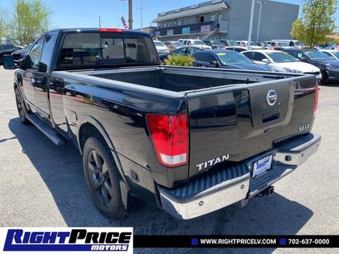 Used 2008 Nissan Titan LE w/ Tow Pkg image 3