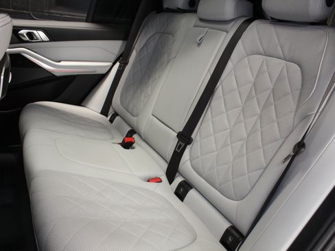 Used 2024 BMW X5 sDrive40i w/ Premium Package RWD image 38