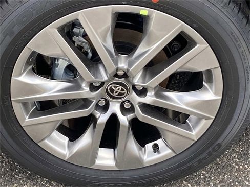 New 2025 Toyota RAV4 XLE Premium image 6