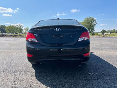 Used 2015 Hyundai Accent GLS w/ Option Group 03 FWD image 7