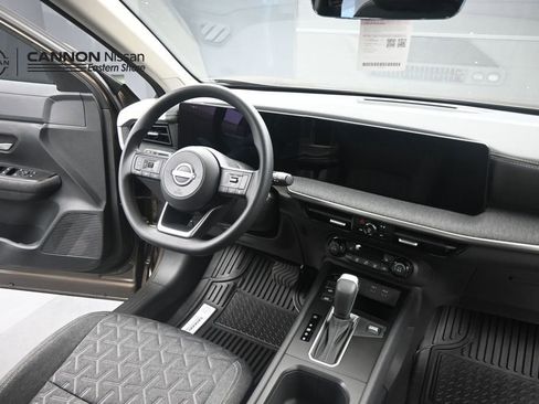 New 2026 Nissan Kicks SV w/ SV Premium Package FWD image 19