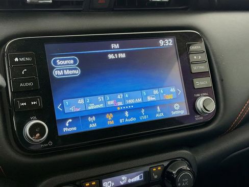 Used 2023 Nissan Kicks SR w/ SR Premium Package image 15