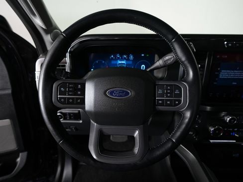 Used 2023 Ford F250 Lariat w/ Lariat Ultimate Package AWD/4WD image 16