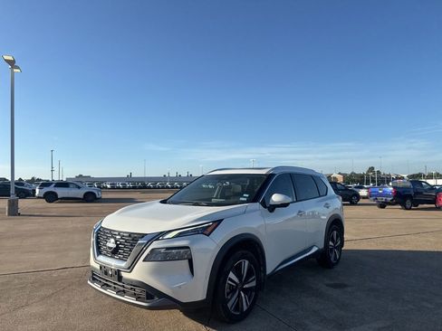 Certified 2023 Nissan Rogue SL w/ SL Premium Package FWD image 7
