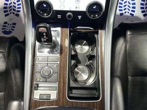 Used 2019 Land Rover Range Rover Sport HSE Dynamic image 27