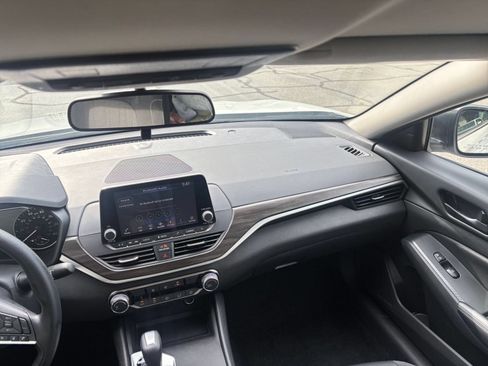 Used 2026 Nissan Altima 2.5 SV FWD image 35