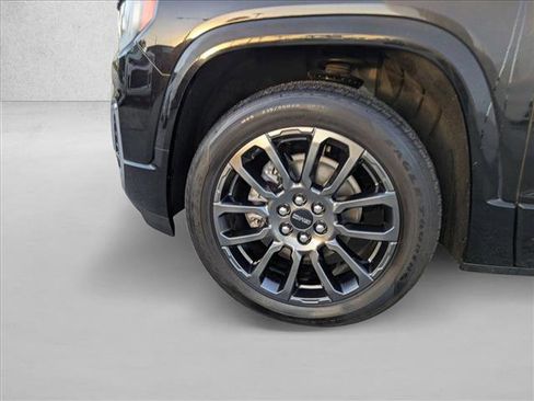 Used 2023 GMC Acadia Denali w/ Black Diamond Edition image 25