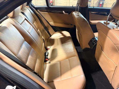 Used 2012 Mercedes-Benz C 300 4MATIC Sedan image 17