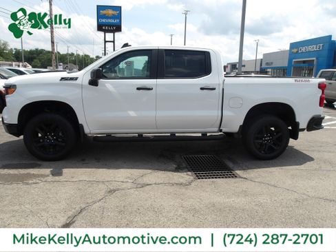 Used 2026 Chevrolet Silverado 1500 Custom Trail Boss w/ Turbomax Blackout Package AWD/4WD image 4