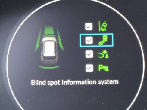 Used 2025 Honda Pilot Touring image 11