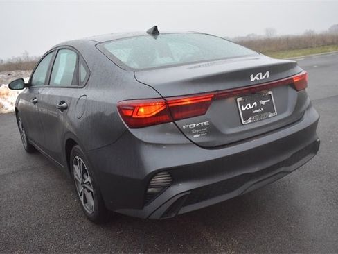 Certified 2022 Kia Forte LXS w/ LXS Technology Package image 5