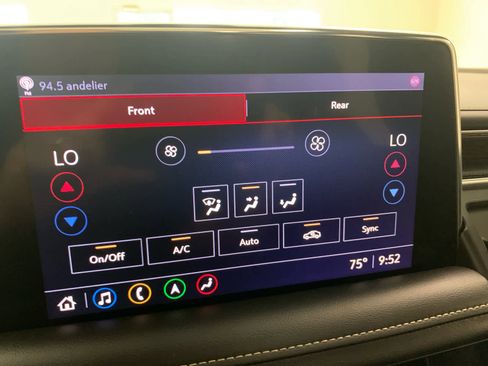 Used 2021 Chevrolet Tahoe Premier w/ Premium Package image 35