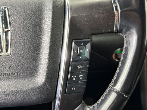 Used 2017 Lincoln Navigator Select RWD image 26