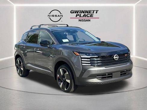 New 2026 Nissan Kicks SR FWD image 3