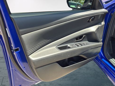 Certified 2025 Hyundai Elantra Sport FWD image 10