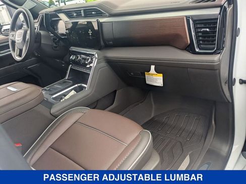 New 2025 GMC Sierra 3500 Denali w/ Denali Reserve Package image 39