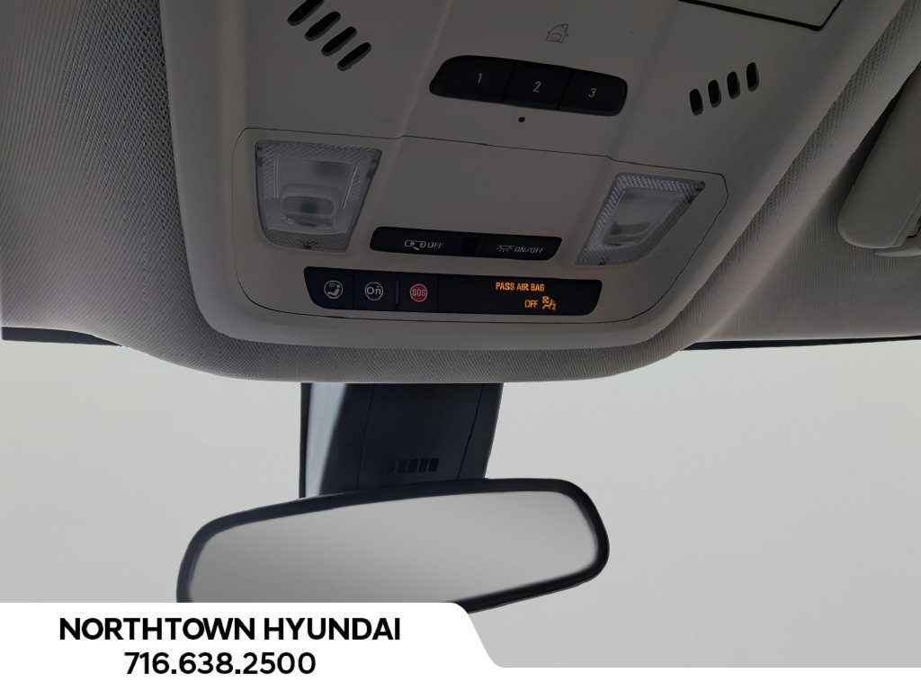 Used 2024 Buick Enclave Essence AWD/4WD image 27